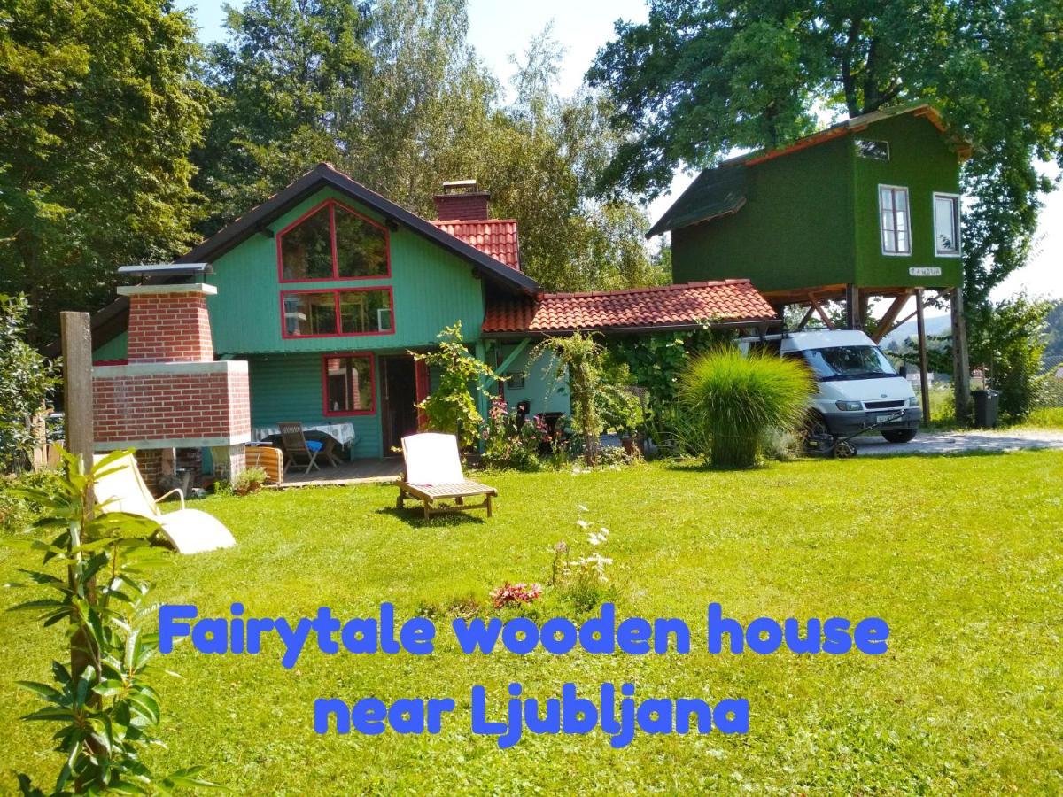 グロースプリェ Fairytale Wooden House By Ljubljanaヴィラ エクステリア 写真
